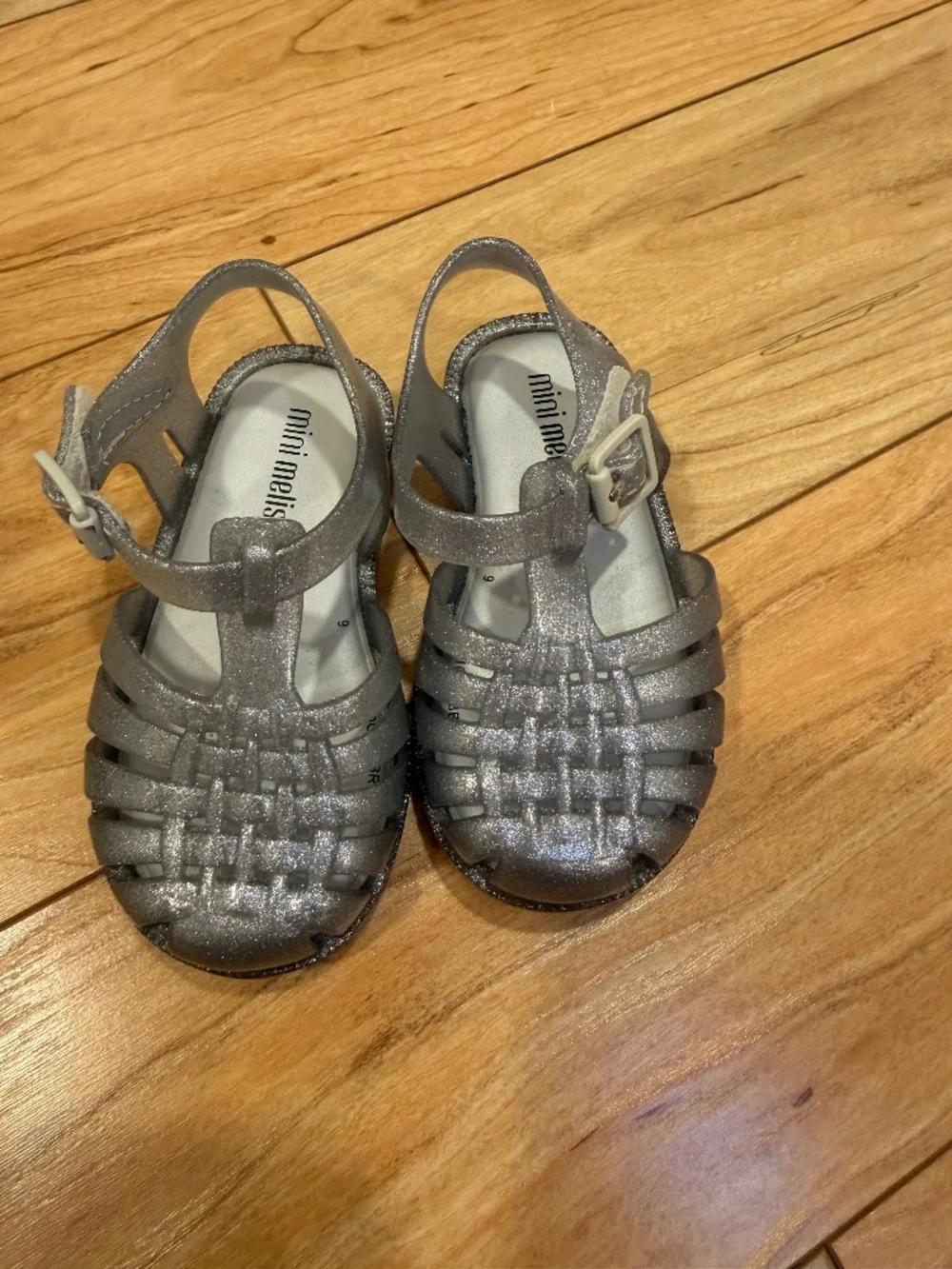 Mini Melissa jelly shoes - size 6